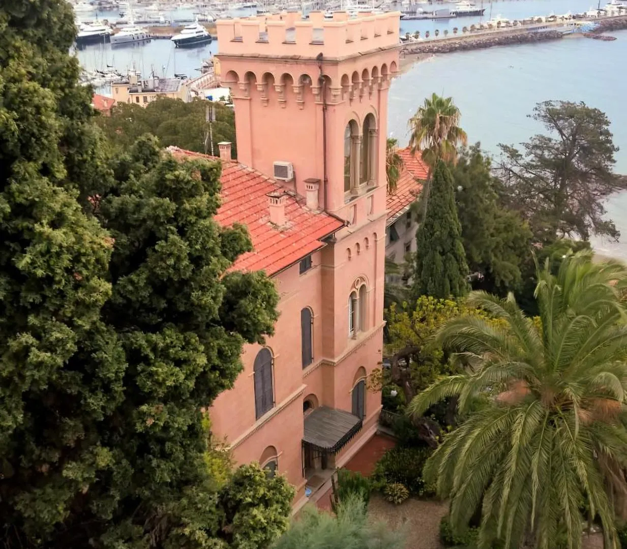 The Shell - New Interior Look But Same Old Charme 200Mt From The Sea With Garden And Parking Nearby Apartment Imperia 0*,  Italy